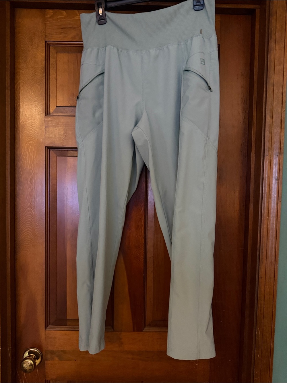 Avalanche Sage Green High-Rise Active Joggers with Zipper Pockets